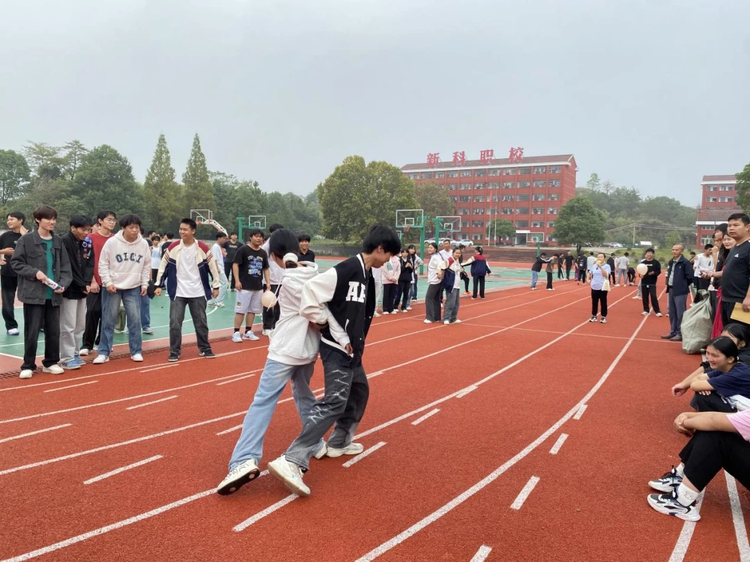 青少年学生篮球训练营发言稿_2